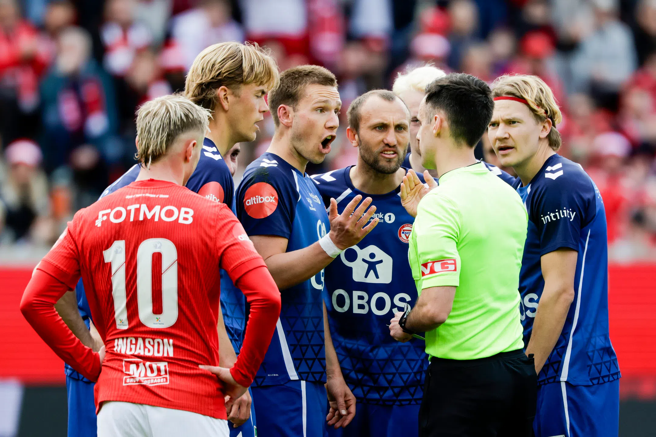 Raste etter rødt kort: –⁠ Ræva avgjørelse